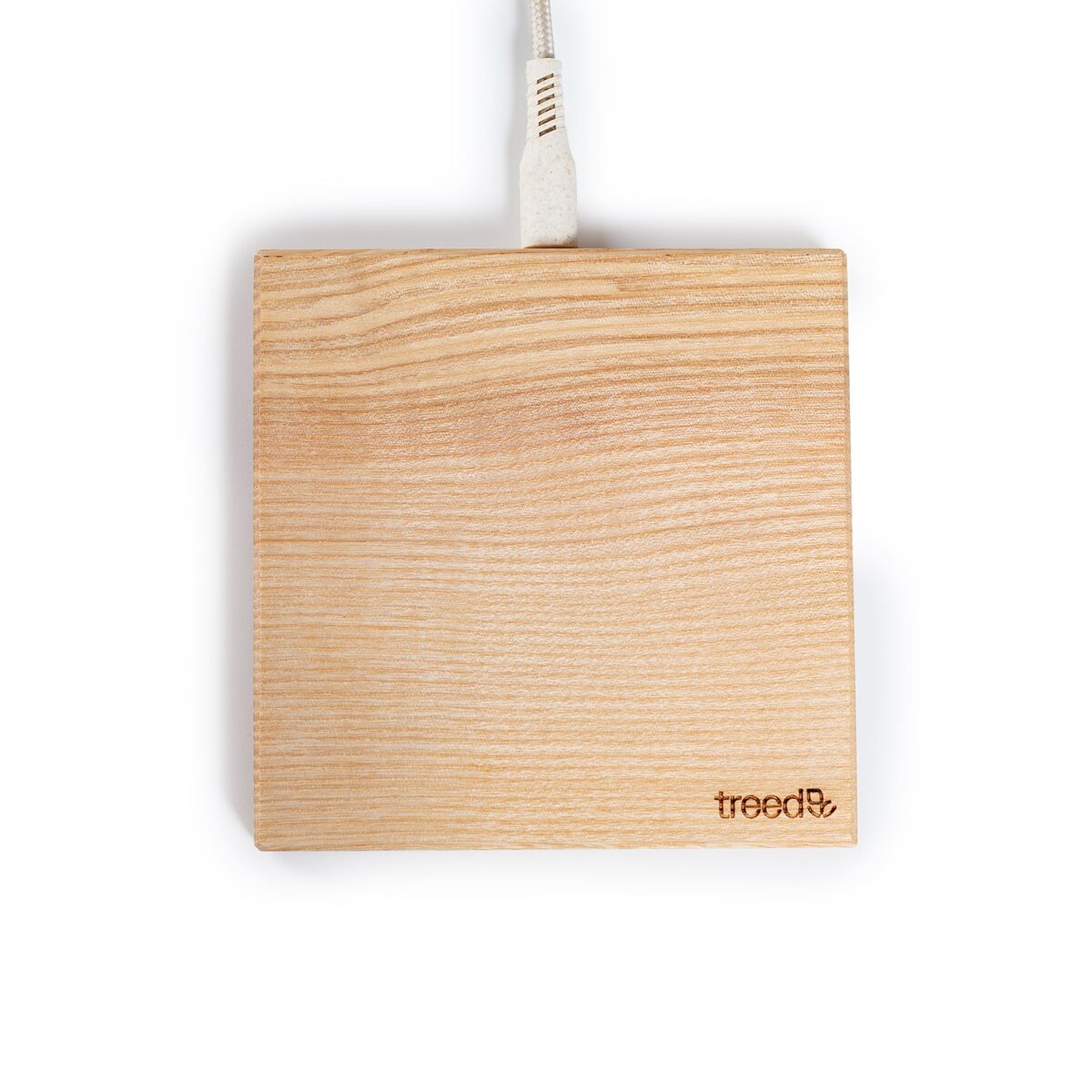 Wooden charger. Treed charger